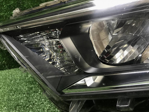 Фара левая Toyota RAV4 5 XA50 (2018-н.в.) LED
