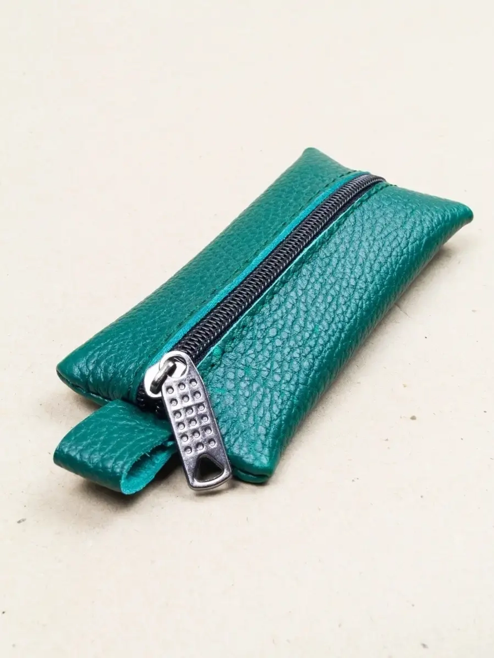 Ключница карманная кожаная
