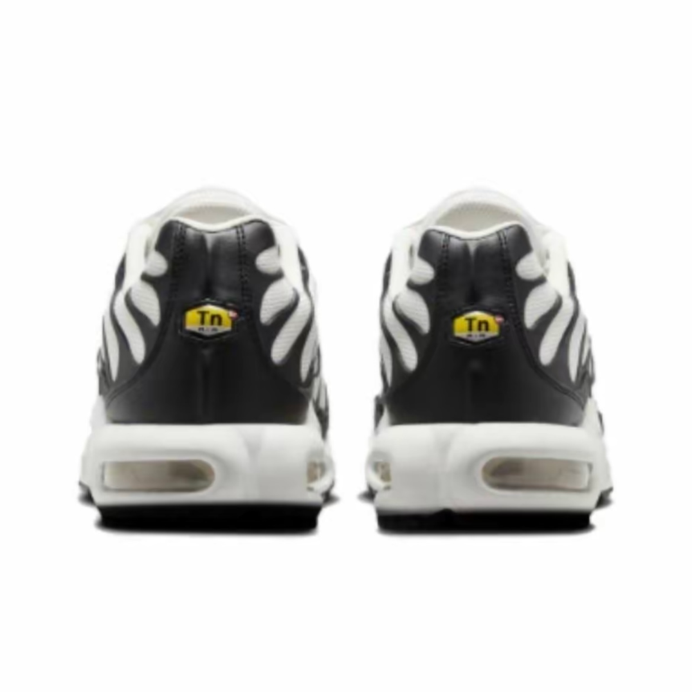 Nike Air Max Plus "Essential Panda"