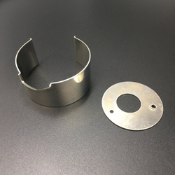 Стакан помпы охлаждения Suzuki DT9.9-15 (вкладыш и пластина) (Omax)