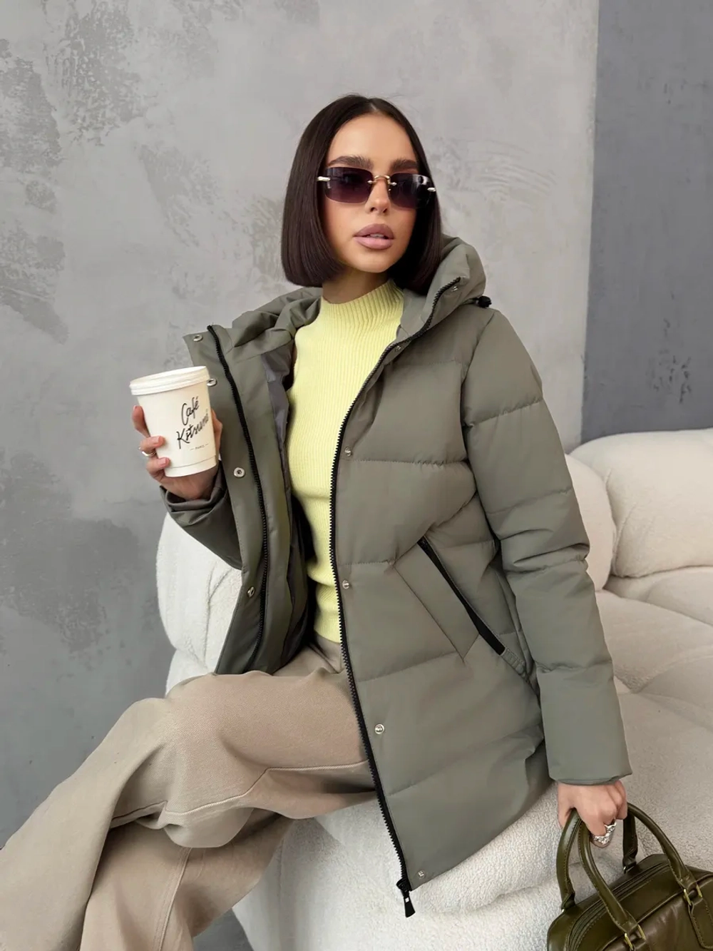 Куртка весенняя удлиненная с капюшоном