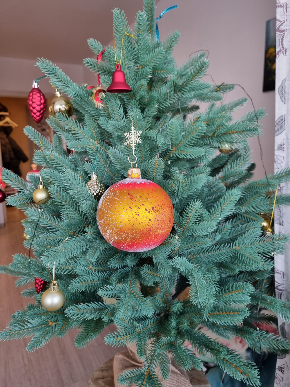 Шар стеклянный "Спас на крови",  ручная роспись