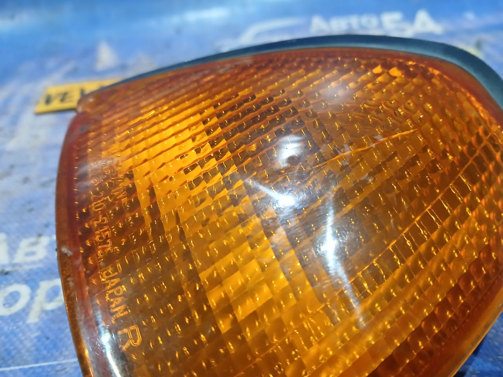 Габарит правый NISSAN AVENIR 1997