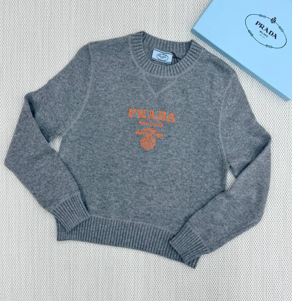 Свитер Prada