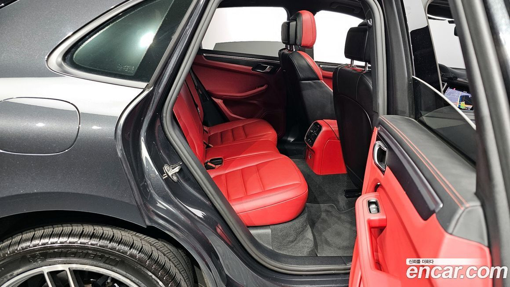 Porsche Macan 2.0 (04.2021)