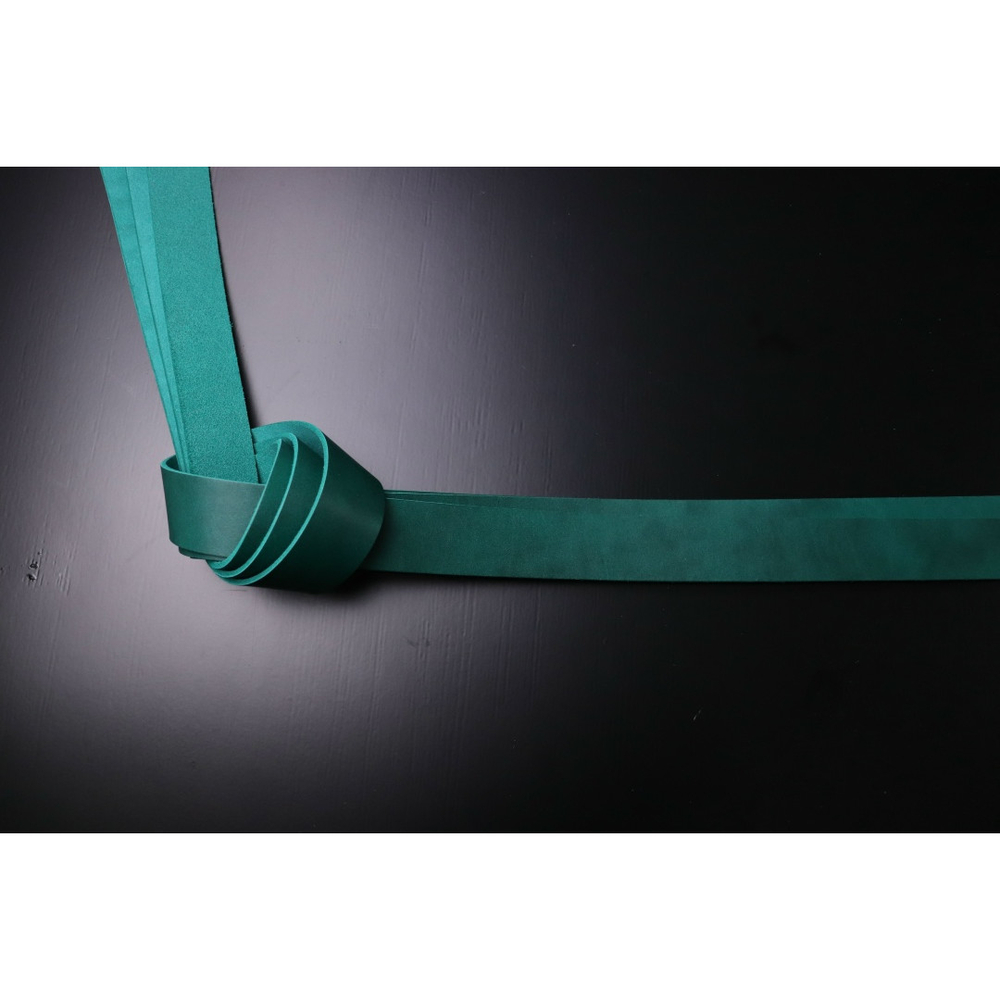 Ременная заготовка изумруд с финишной отделкой