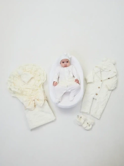 Конверт на выписку новорожденного