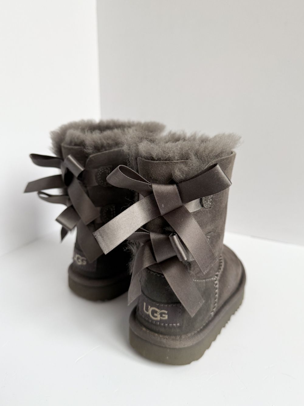 Замшевые угги Ugg, 24