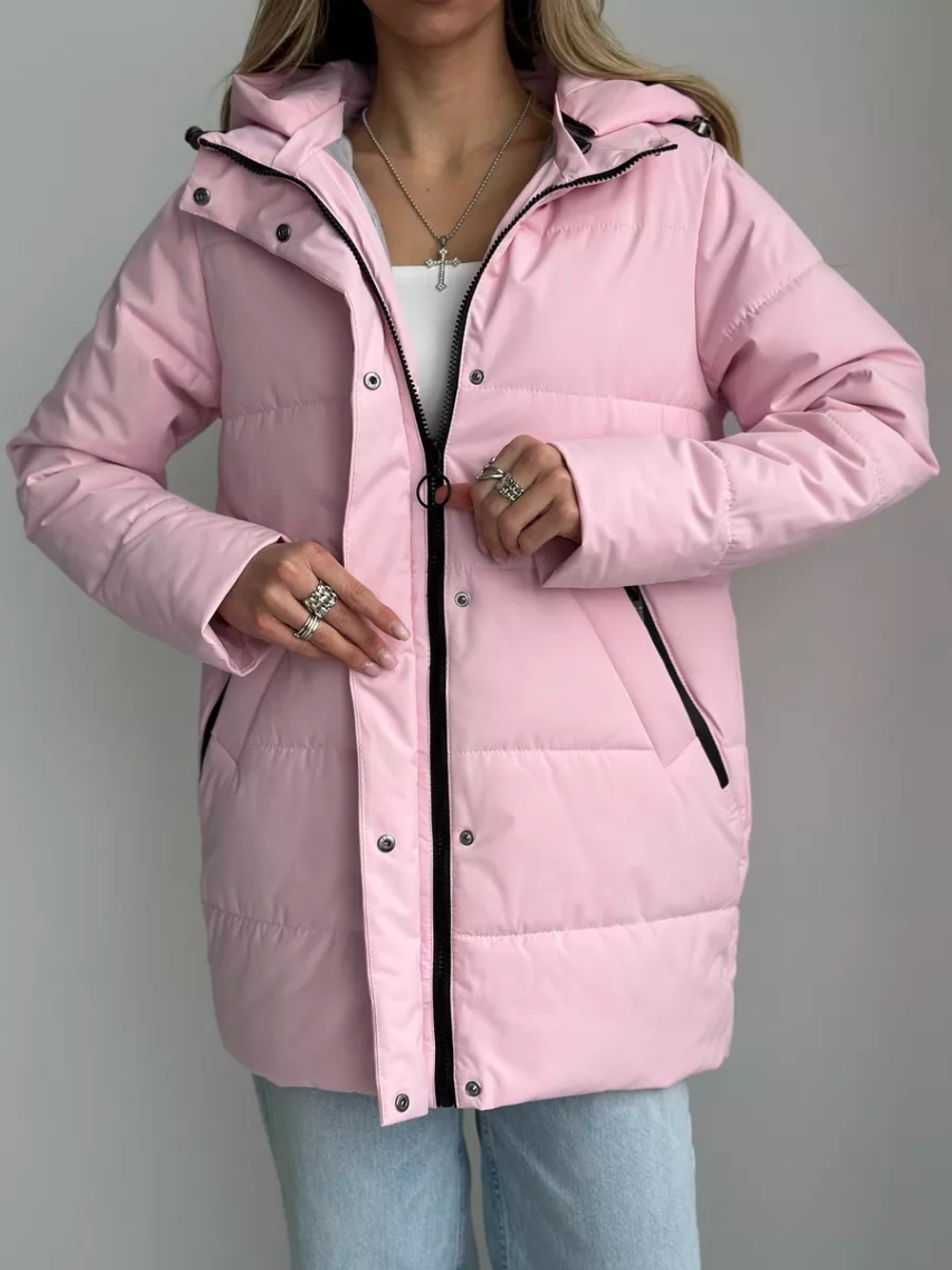 Осенняя куртка с капюшоном