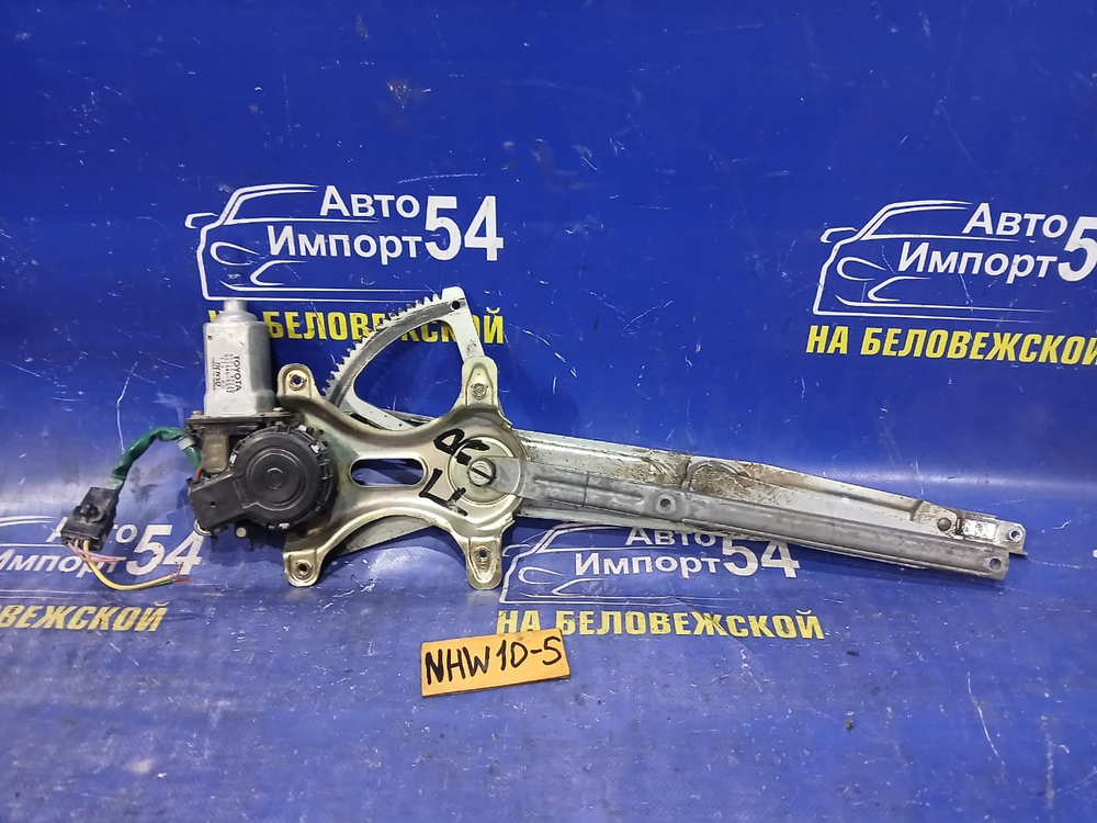 Стеклоподъемник передний правый TOYOTA PRIUS 1998