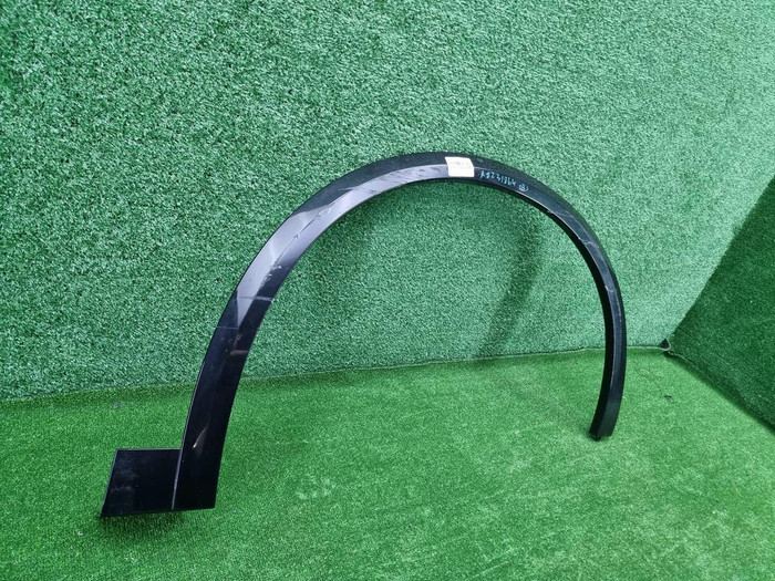 Расширитель передний правый Lixiang L9 (2022-н.в.)