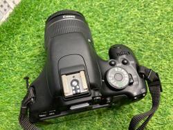 Canon 600D kit 18-55mm 3.5-5.6 III (5.300 кадров)