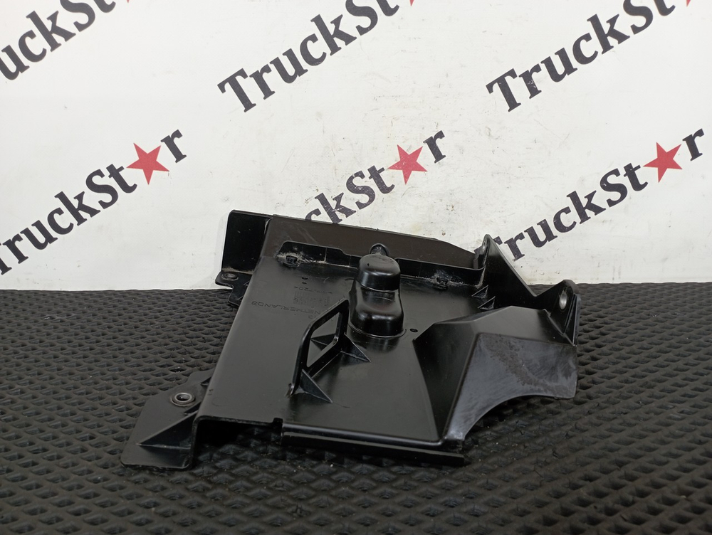 Крышка блока предохранителей