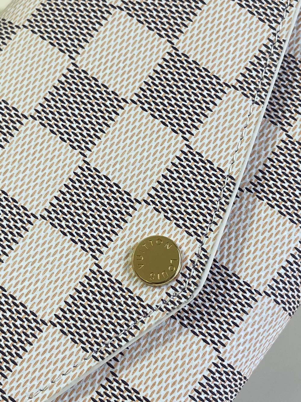 Louis Vuitton Sarah Wallet