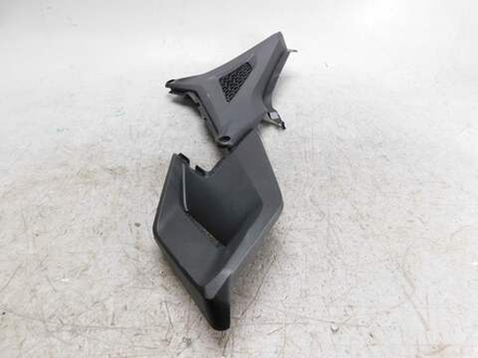 Пластик боковой правый Honda NC750X RH09 83511-MKW-D00