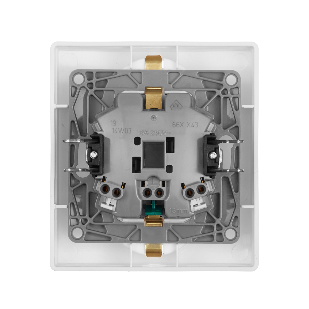 Розетка двойная с заземлением со шторками в сборе 16А 250В белый Inspiria Legrand