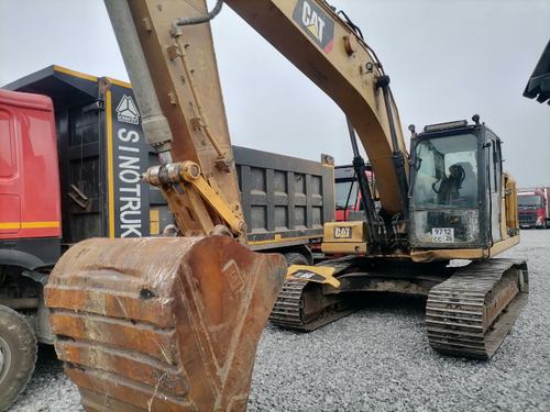 Caterpillar 323 Экскаватор 323 (Дизельный, 7,9 л, 161 л.с., АТ)