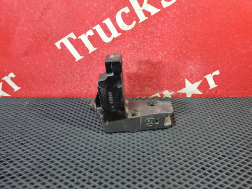 Кронштейн двигателя задний левый 2018 г.