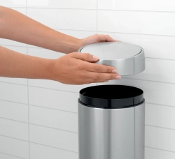 Brabantia Контейнер для мусора Slide Bin 5л, матовая сталь 477546