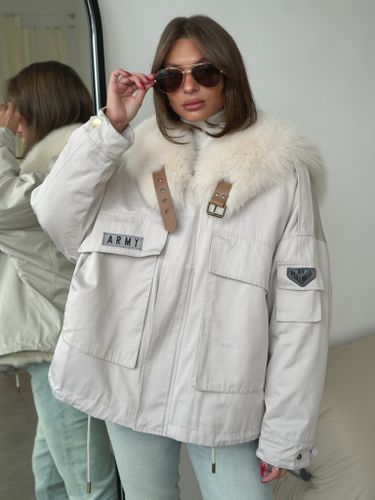 Укороченная бежевая парка ARMY с воротником из меха песца