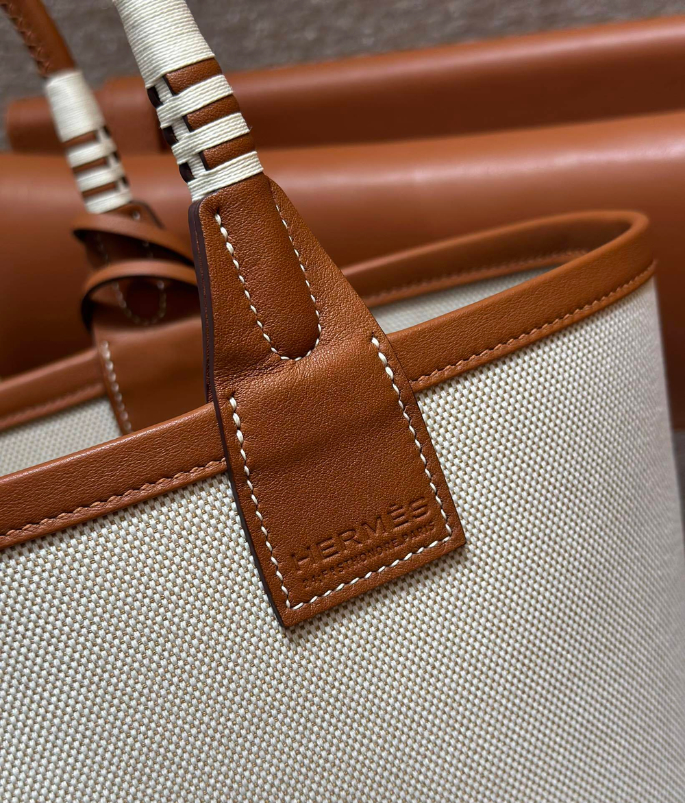 Hermes Steeple 28 cm