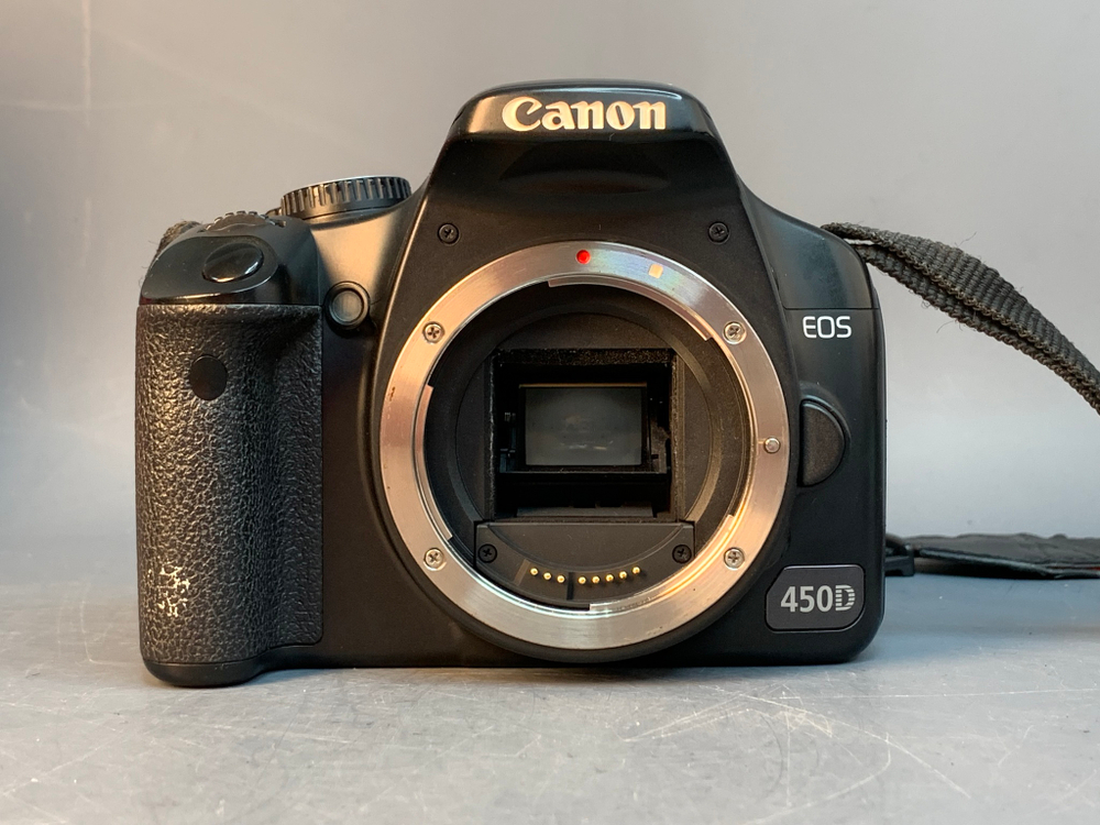 Canon EOS 450D Kit 18-55mm IS