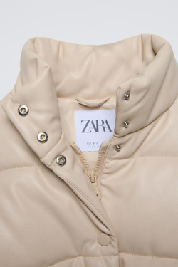 ZARA СТЕГАНАЯ КУРТКА ИЗ ИСКУССТВЕННОЙ КОЖИ, СЛОНОВАЯ КОСТЬ