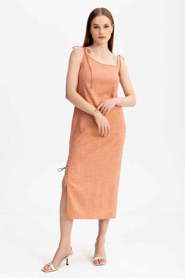 Платье с разрезом из смесового льна