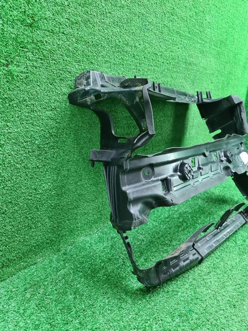 Воздуховод радиатора BMW 4er G22 (2020-н.в.)