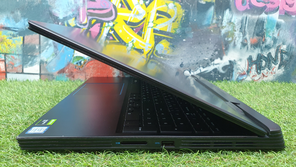 Игровой  DELL i7-9/8 Gb/GTX 1650 4 Gb/FHD G5 5590