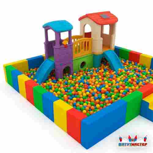 Сухой бассейн с игровыми домиками «Детский мир», 5×4,4×1,6 м