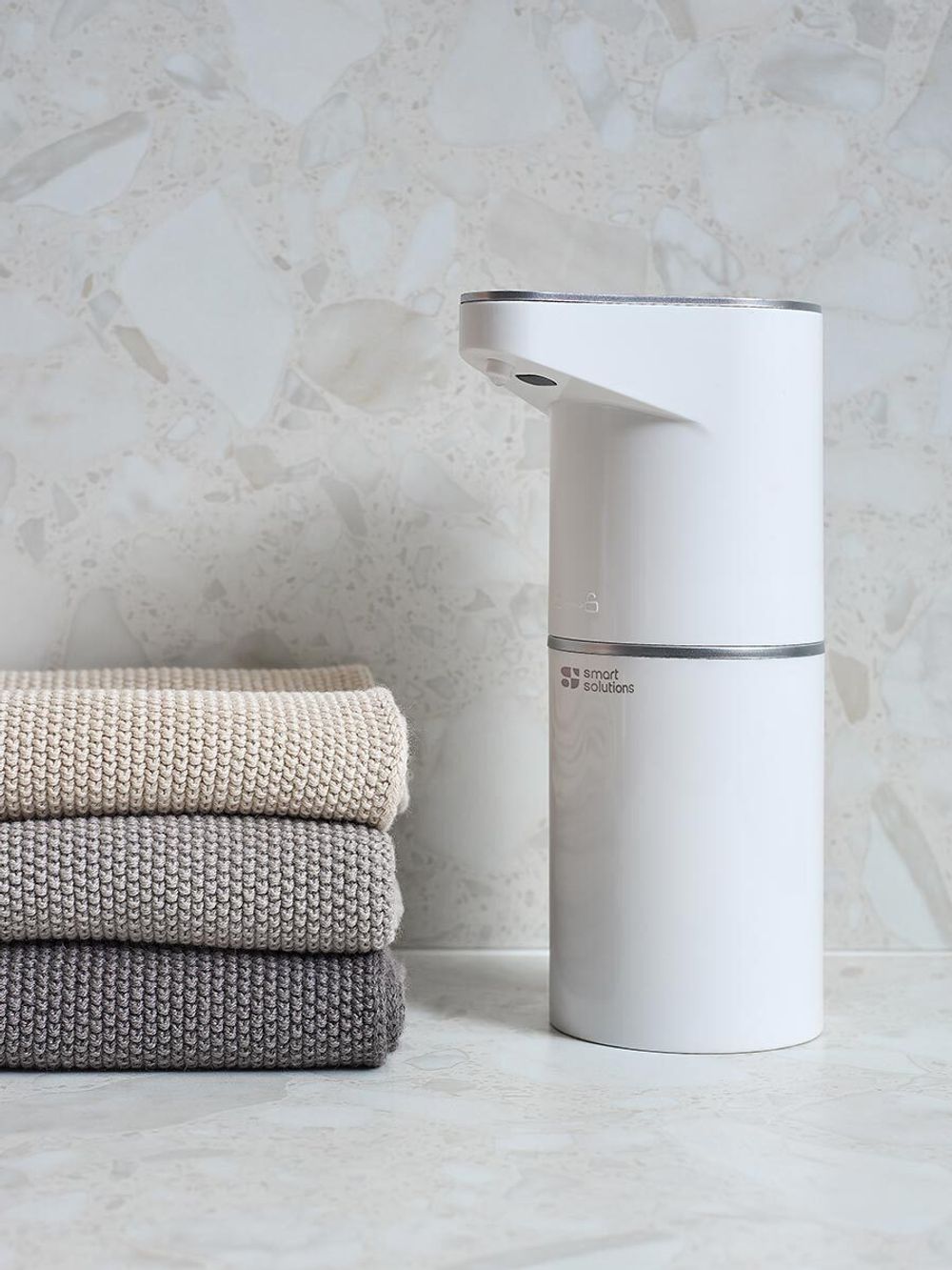 Диспенсер сенсорный для жидкого мыла Lume, 350 мл, белый