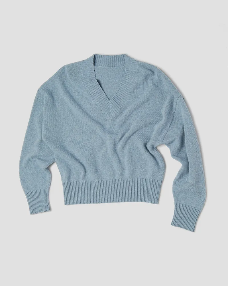 Голубой укороченный свитер из шерсти