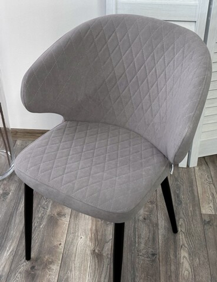 Стул М-City DISAUR Хилтон, B22 Серый, Велюр, Черный каркас