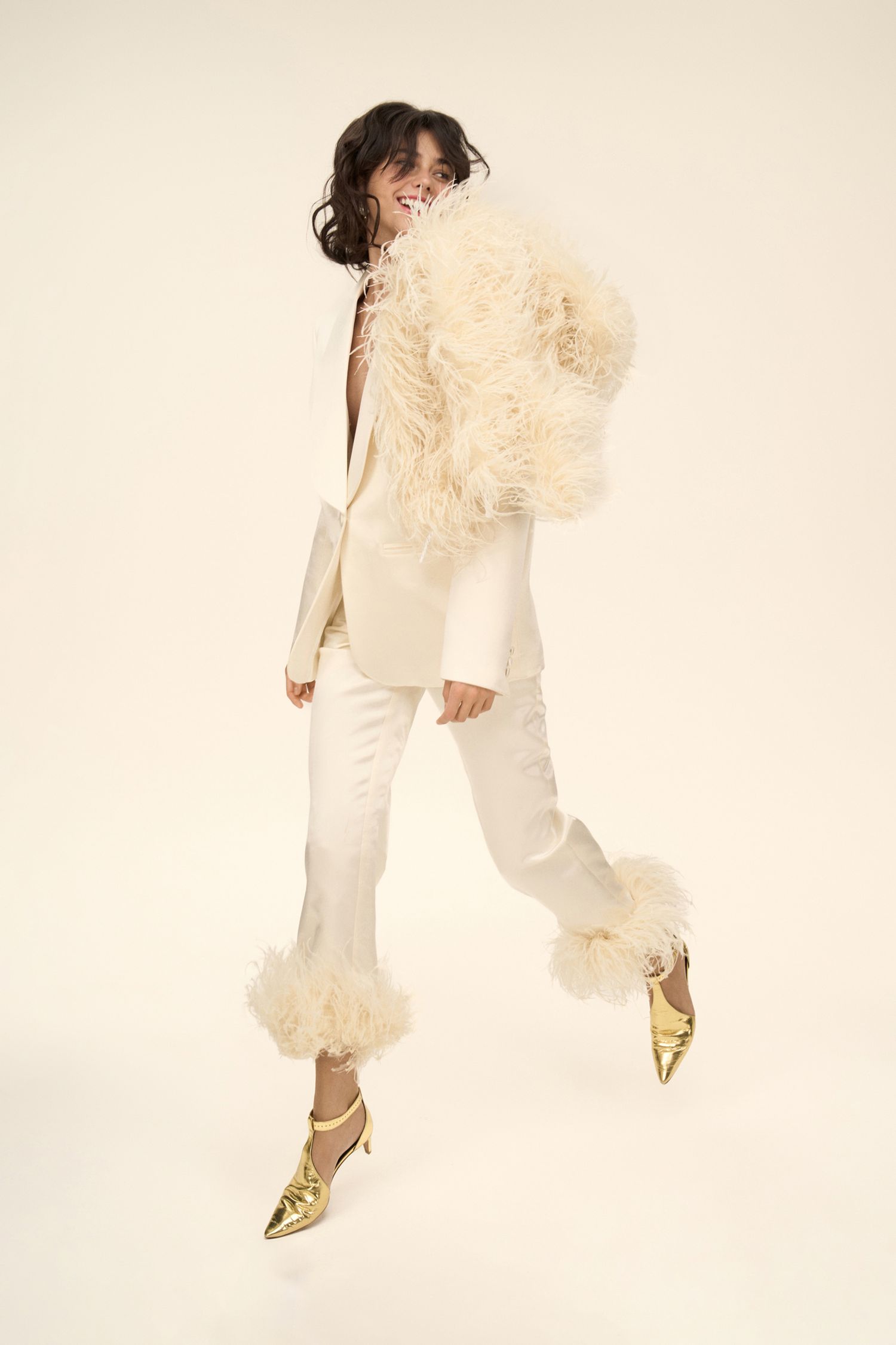 Брюки с перьями ((Little Party Never Killed Nobody)), молочные