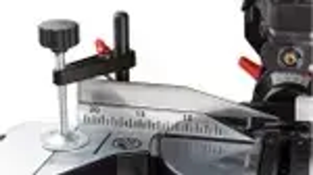 Торцовочная пила с протяжкой 255 мм по дереву WORTEX MS 2520-1 LMO (MS25201LMO029)