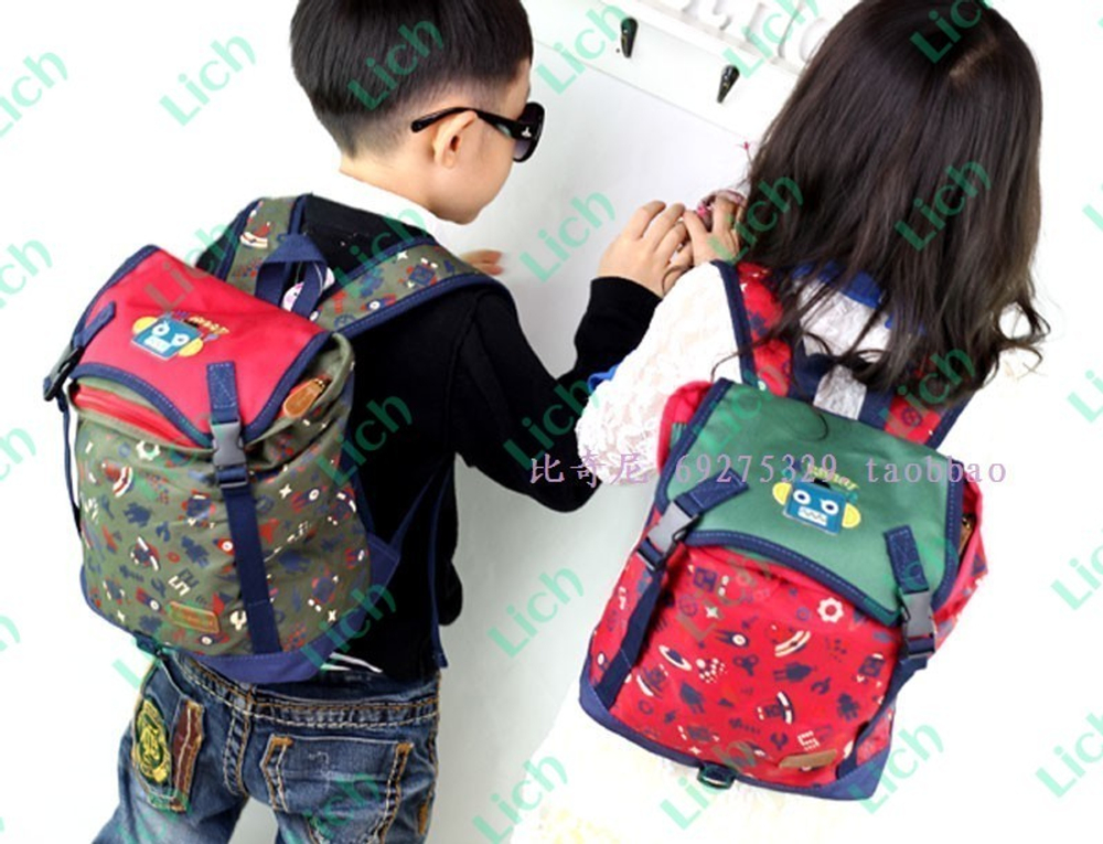 Рюкзак с принтом роботов и ракет и контрастной отделкой