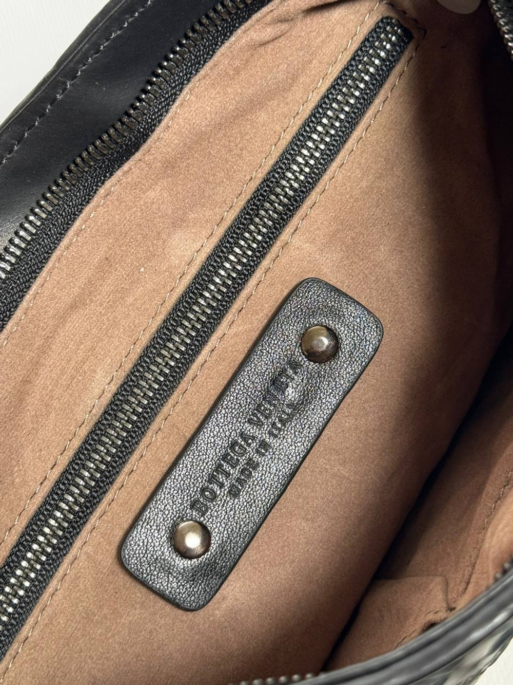 Сумка-мессенджер Bottega Veneta