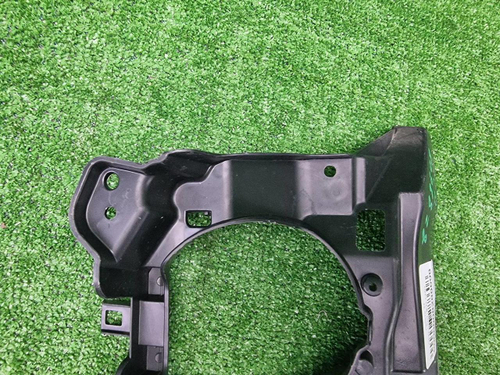 Накладка ПТФ правая Toyota Highlander 3 U50 16-19