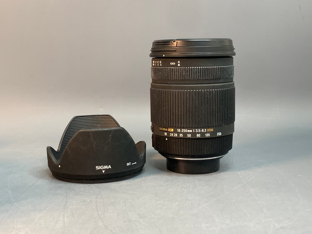 Sigma 18-250mm F3.5-6.3 DC OS HSM Pentax K.