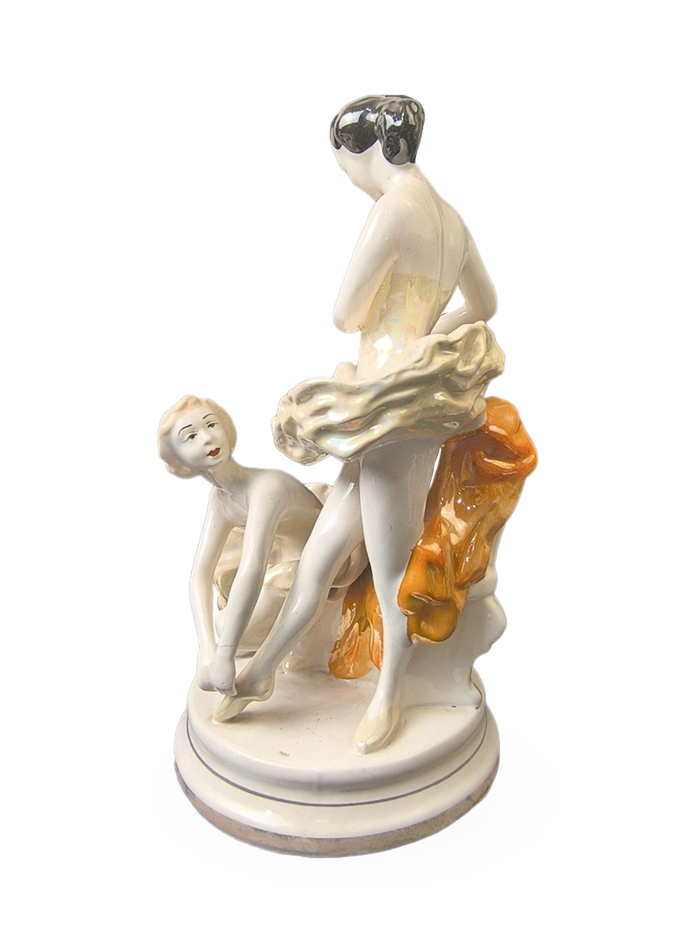 Фарфоровая статуэтка "Балерины перед выступлением" Славянск