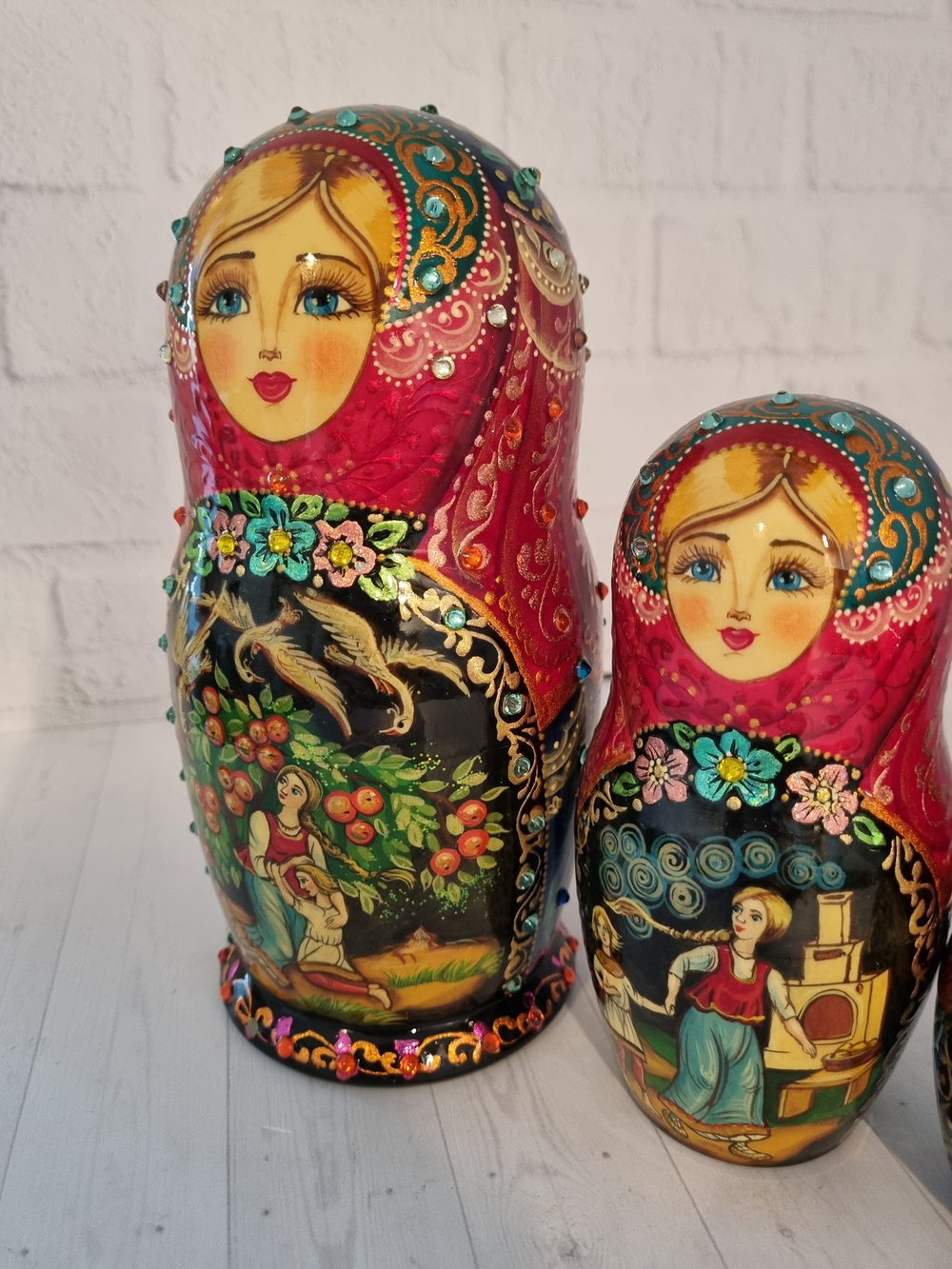 Матрешка 18см "Гуси-лебеди" 5 мест