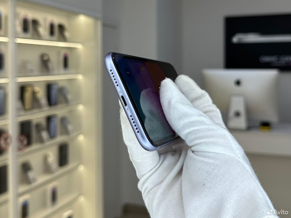 iPhone 11 64 ГБ б/у