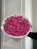 Гранд букет из кустовой пионовидной розы Мисти