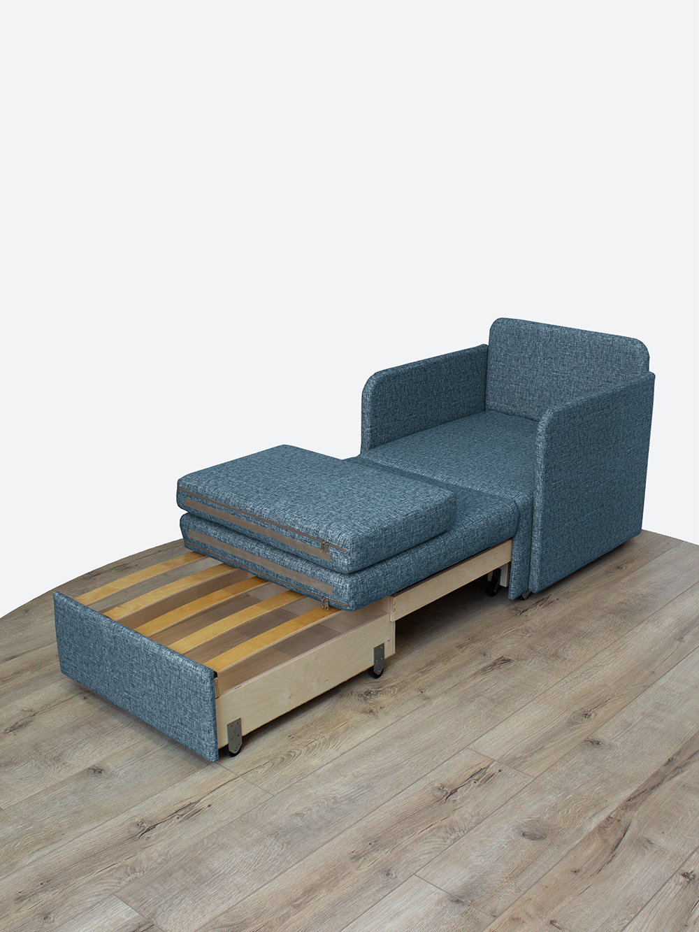 Кресло-кровать "Миник" с подлокотниками