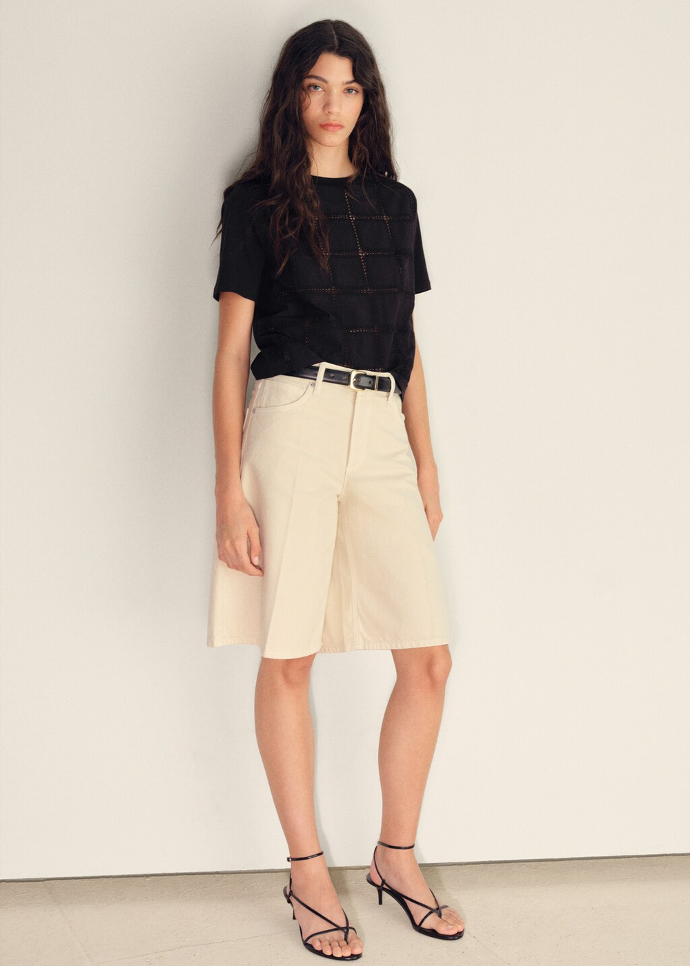 Футболка с вышивкой