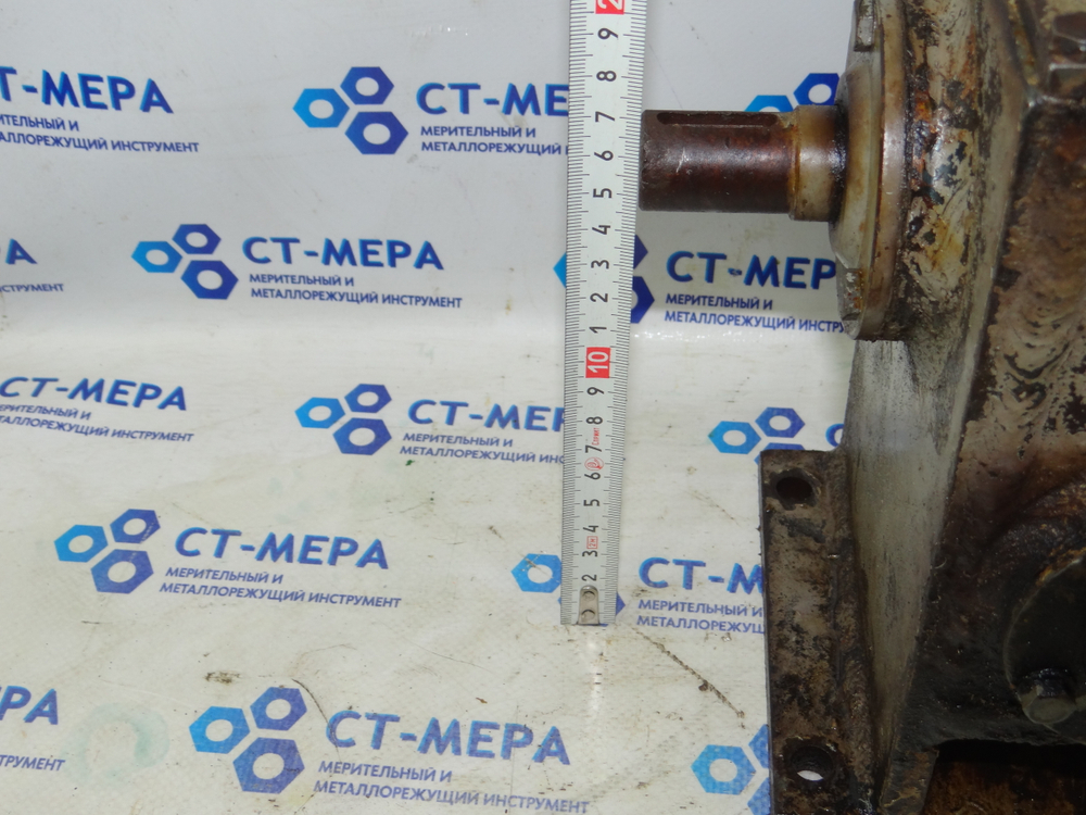 Редуктор 1/28об. вал 22мм