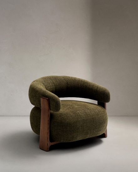 Granite Кресло из зеленого шенилла и массива ясеня в отделке орех Испания Lа Forma