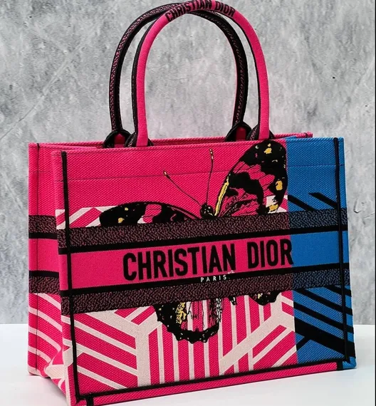 Сумка Dior Book Tote, модель среднего формата розовый