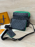 Сумка-мессенджер Louis Vuitton